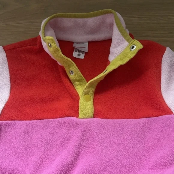 Hannah Anderson Fleece Sweatshirt - Picture 2 of 2